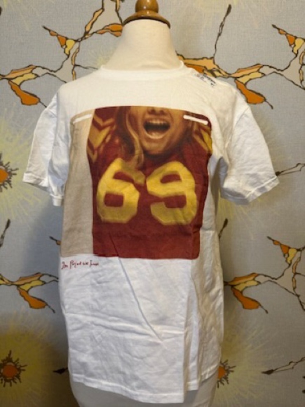 White Short-Sleeve In Print We Trust Graphic Tee Sm with 69 print